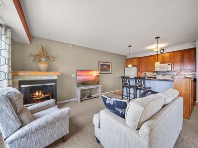 100 4th Ave N Unit 208