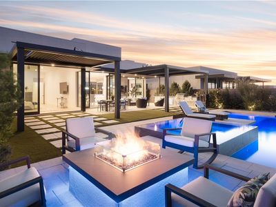 678 Blackrock Rim Dr