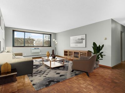 1912 Dupont Ave S APT 405