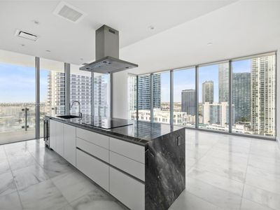 700 NE 26th Ter Unit 2306