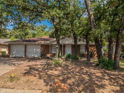 7305 Woodbridge Dr
