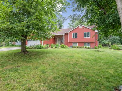 1140 86th Ave N