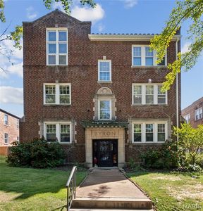 7532 Byron Pl APT 2