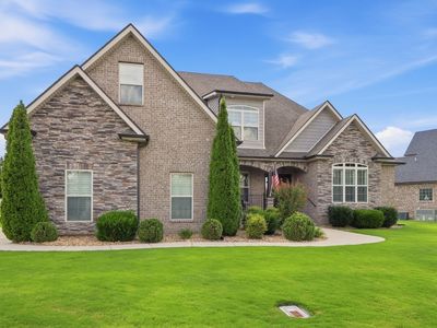 2328 Lionheart Dr