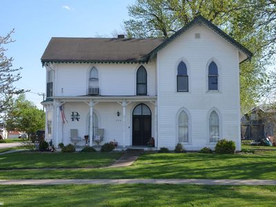 204 B Ave W