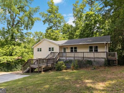 606 Echo Ln