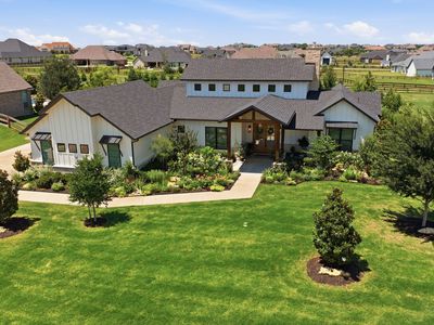 3300 Dovehill Dr