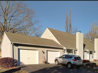 Property at 10790 Oakmont St, Overland Park, KS