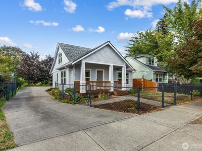 307 Solberg Street NW