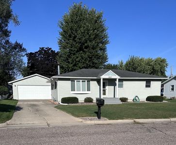 1907 La Crescent COURT