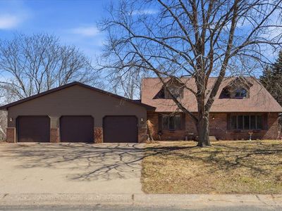 1299 Park View Dr