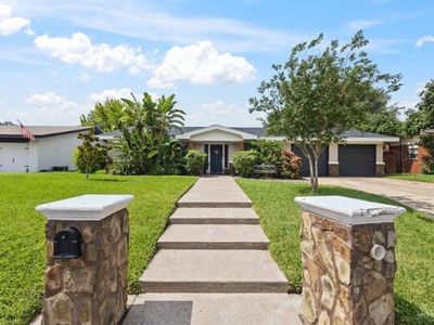 1513 Redbud Ave