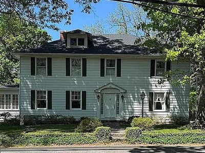 432 S Church St