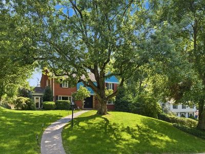 809 White Oak Cir