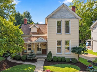 260 Twain Ave