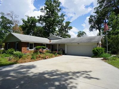 4748 Michelle St
