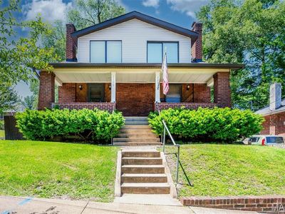 2207 Alameda Ave