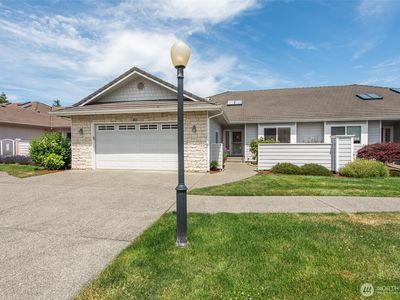 400 Blakely Blvd