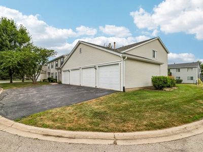 657 Thorntree Ct APT C2