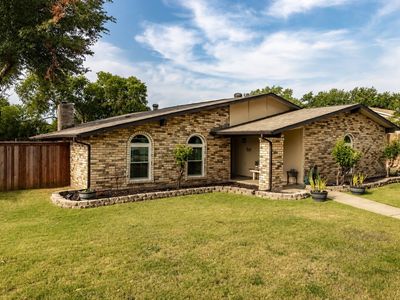 1204 Warwick Dr