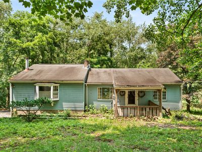 237 Leslie Rd
