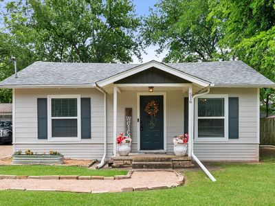 Property at 516 E Ross St, Waxahachie, TX