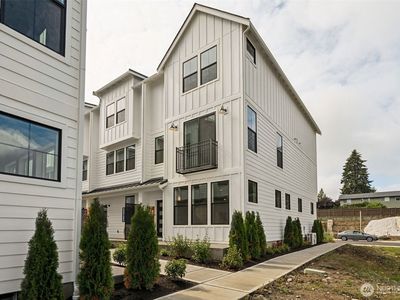 12071 127th Avenue Ct E