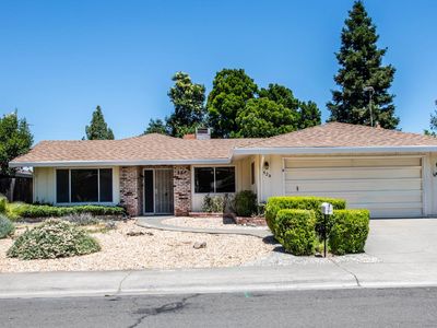 524 Woodside Dr