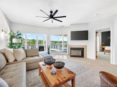 329 Bristol Bay Dr #4B