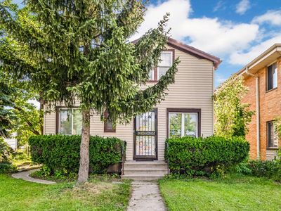 3523 N 76th STREET