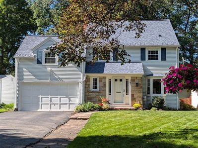 287 Winona Blvd