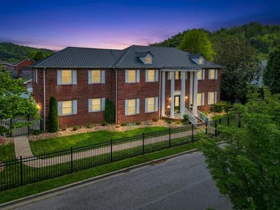 132 Tulip St