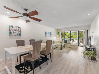 409 Brackenwood Lane S