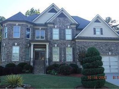 3430 Lassiter Falls Dr NE