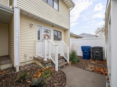 Property at 3161 Willowwood Dr, Bettendorf, IA