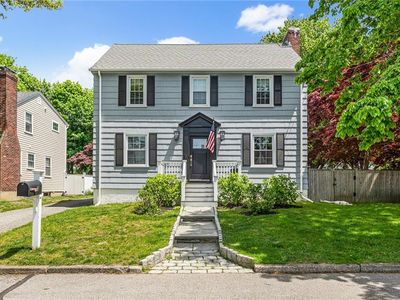 7 Florence Ave