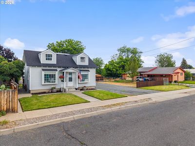1220 Court Ave