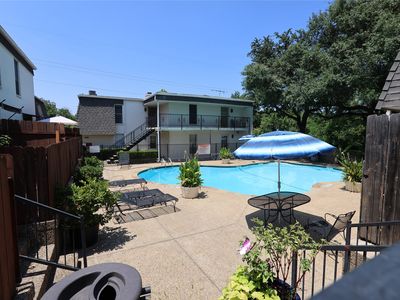 900 S Weatherred Dr #900F