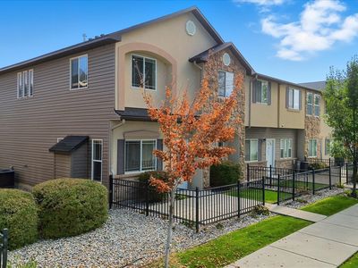 1565 N 565 W APT 101