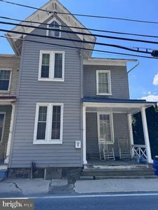 73 S Main St