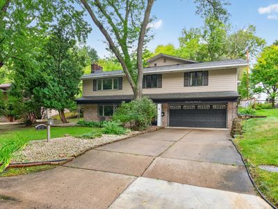 2721 June Ave N
