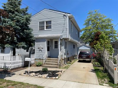 812 S 6th Street