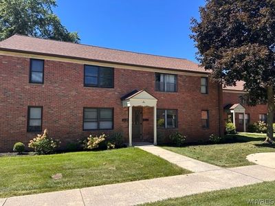 3901 Main St APT 8A