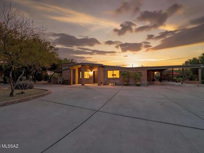 801 W Samalayuca Dr