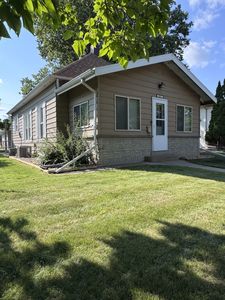 Property at 1011 N State St, Aberdeen, SD