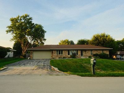 3438 Shelburne Dr