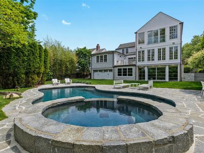 746 The Parkway