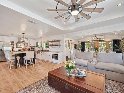 425 Fruitvale Rd