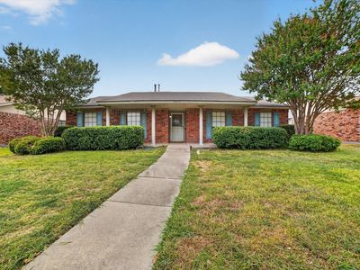 6217 Fallbrook Dr