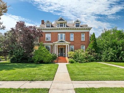 428 W Browning Rd